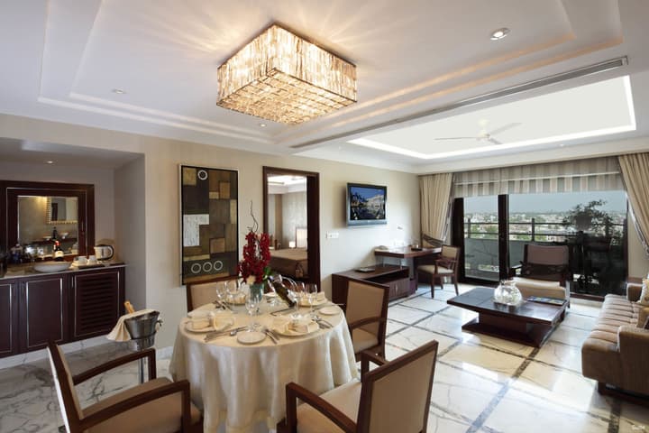 Jaypee Vasant Continental