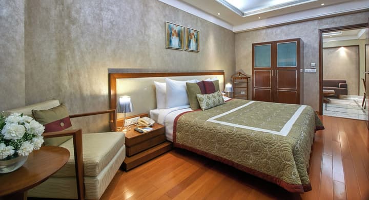 Jaypee Vasant Continental