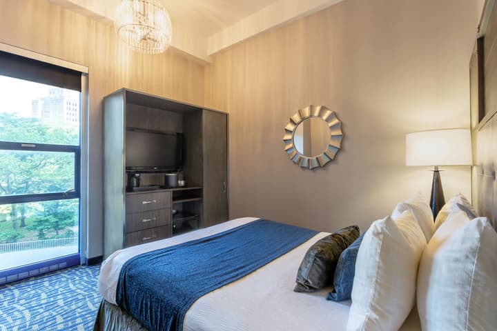 Robert Treat Hotel