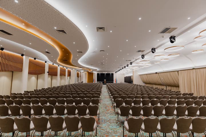 Holiday Inn Skopje by IHG