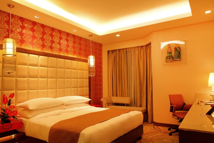 The Metropolitan Hotel and Spa New Delhi