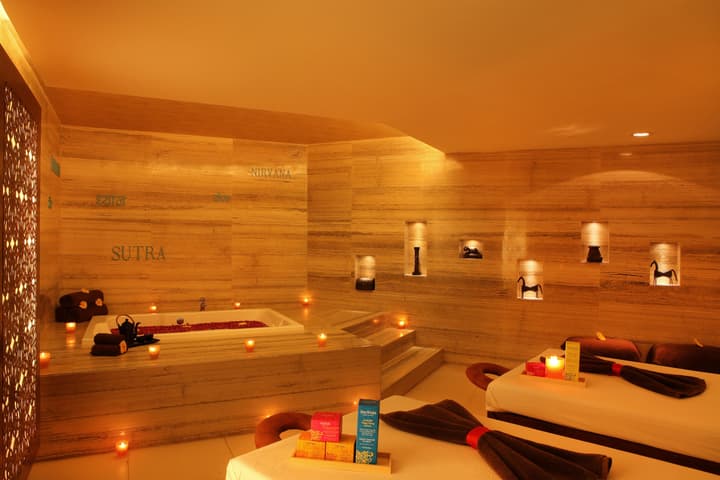 The Metropolitan Hotel and Spa New Delhi