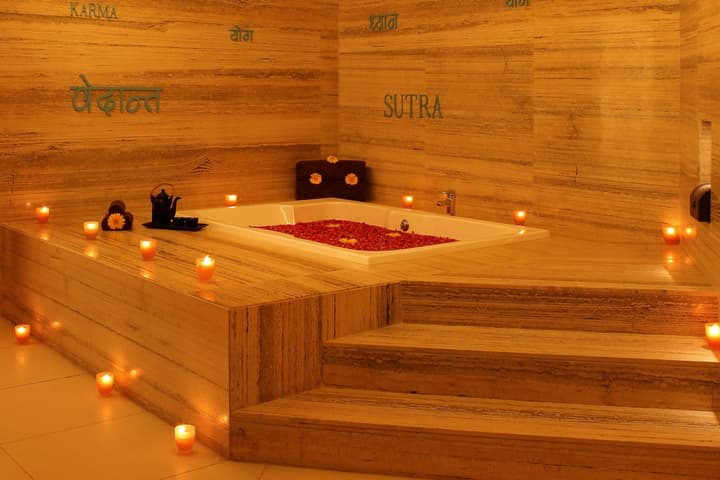 The Metropolitan Hotel and Spa New Delhi