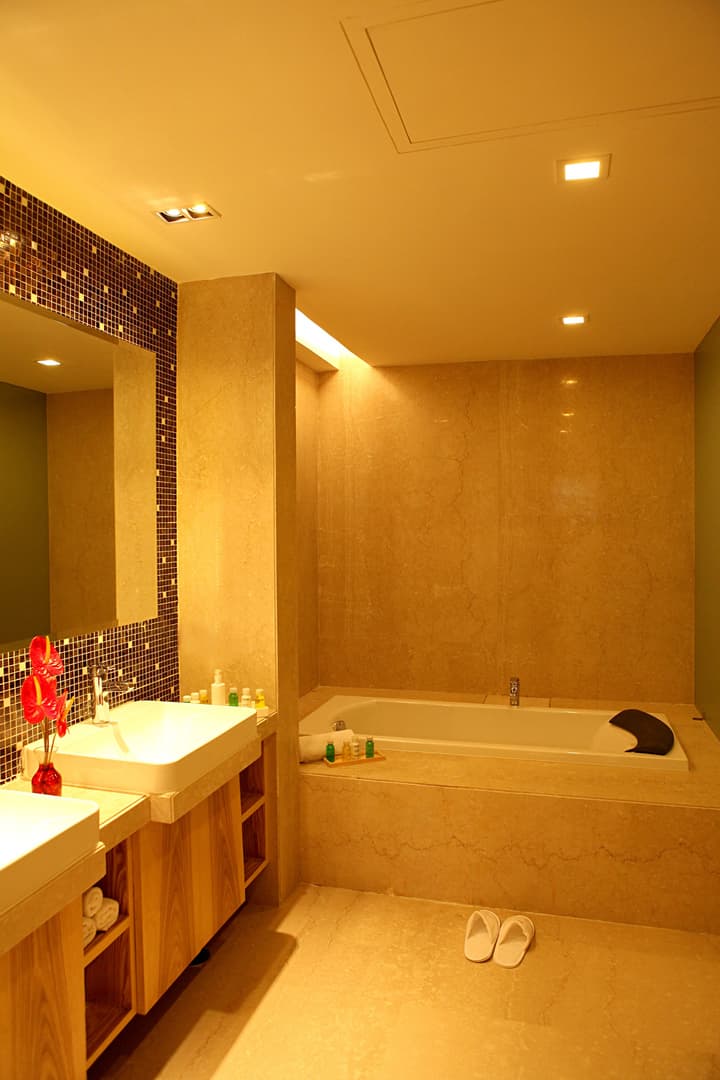 The Metropolitan Hotel and Spa New Delhi