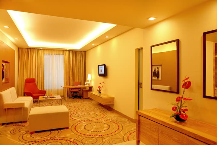 The Metropolitan Hotel and Spa New Delhi
