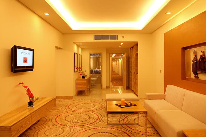 The Metropolitan Hotel and Spa New Delhi