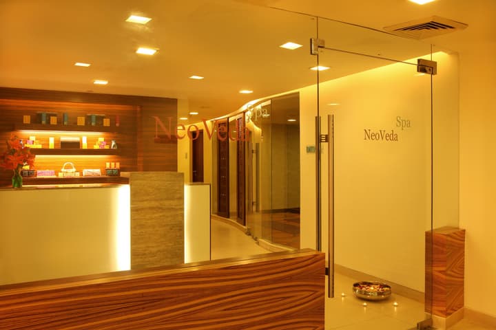 The Metropolitan Hotel and Spa New Delhi