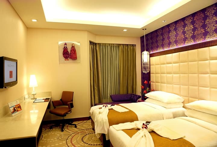 The Metropolitan Hotel and Spa New Delhi