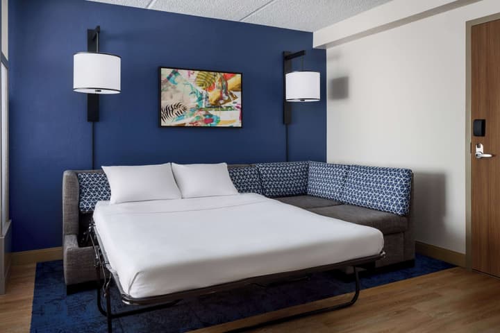 Hyatt Place across from Universal Orlando Resort