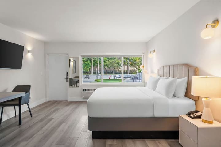 The Garden Hotel & Resort