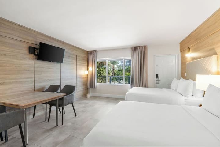 The Garden Hotel & Resort