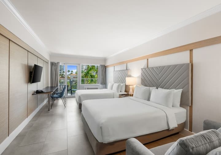 The Garden Hotel & Resort