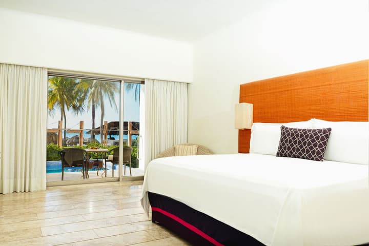 Camino Real Zaashila Huatulco