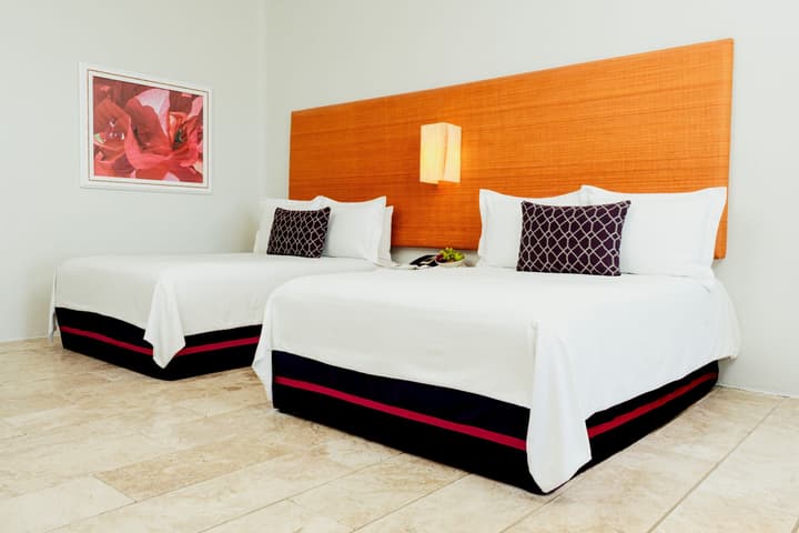 Camino Real Zaashila Huatulco