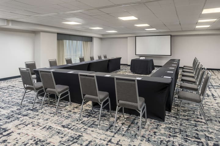 Homewood Suites by Hilton Miami-Airport/Blue Lagoon
