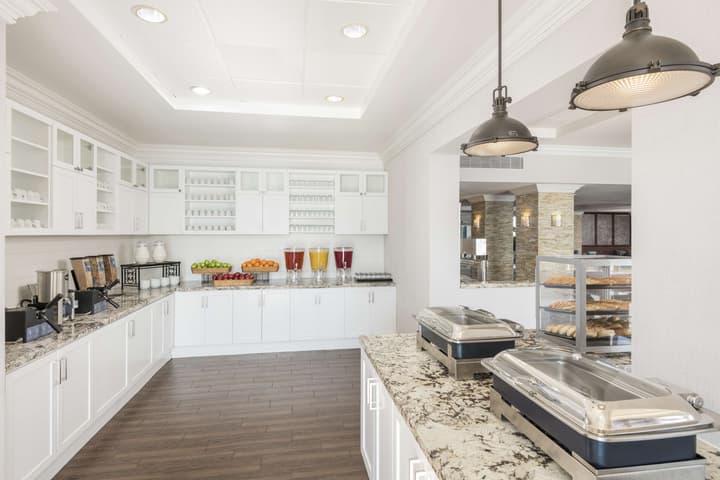 Homewood Suites by Hilton Miami-Airport/Blue Lagoon