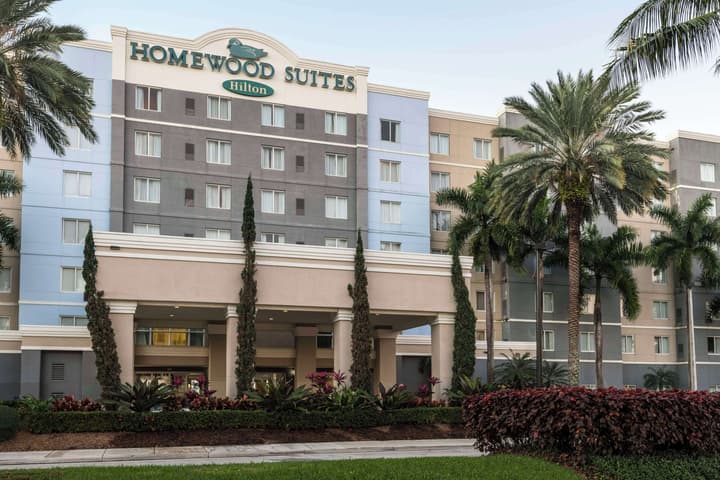 Homewood Suites by Hilton Miami-Airport/Blue Lagoon