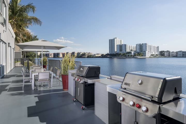 Homewood Suites by Hilton Miami-Airport/Blue Lagoon
