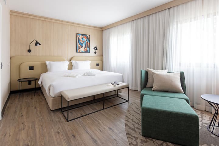 Intercity Pamplona - The Universe Paulista