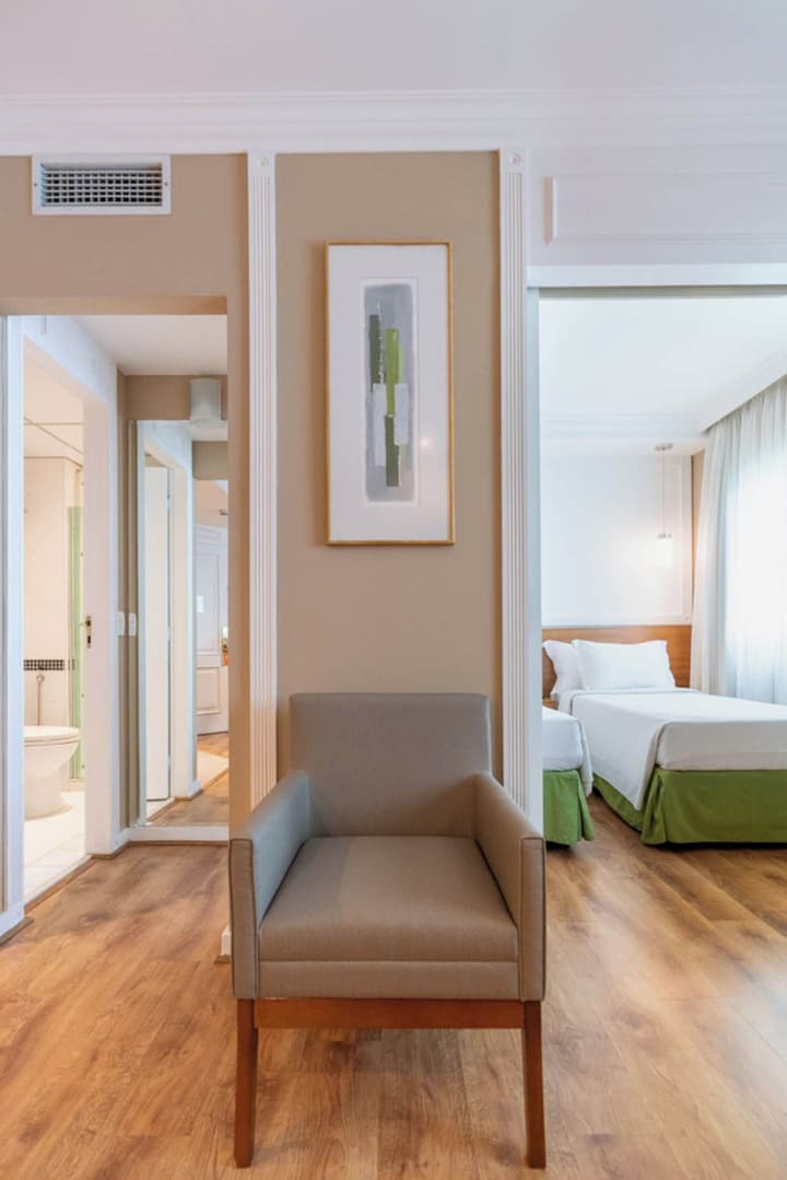 Intercity Pamplona - The Universe Paulista