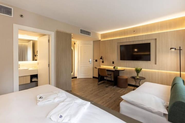 Intercity Pamplona - The Universe Paulista