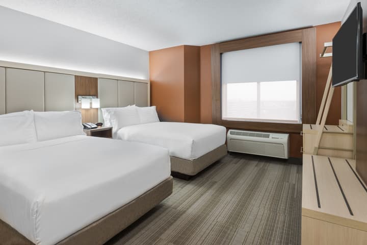 Holiday Inn Express & Suites Nearest Universal Orlando by IHG
