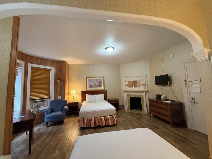 Windsor Inn Hotel