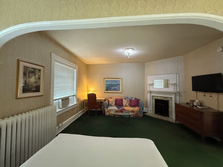 Windsor Inn Hotel