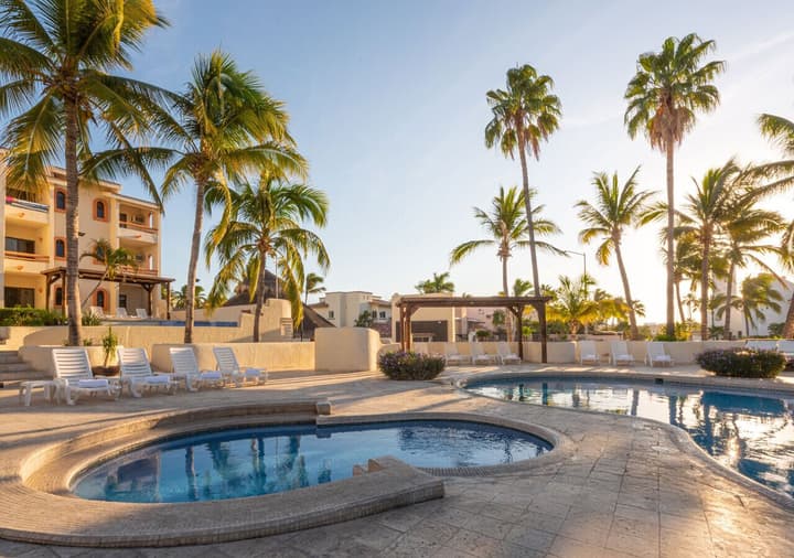 Park Royal Homestay Los Cabos