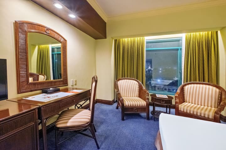 Waterfront Cebu City Hotel & Casino