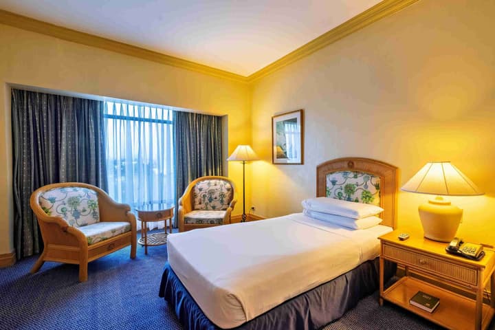 Waterfront Cebu City Hotel & Casino