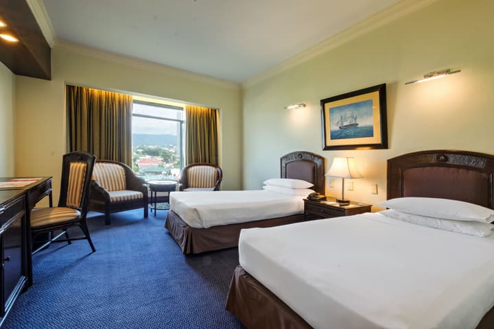 Waterfront Cebu City Hotel & Casino
