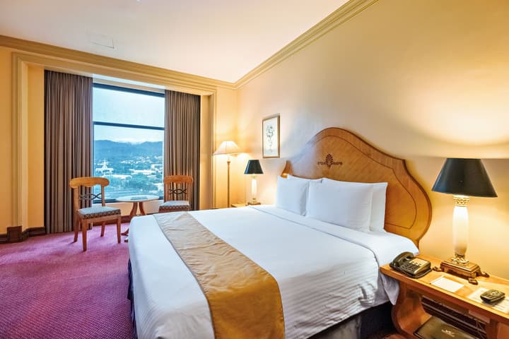 Waterfront Cebu City Hotel & Casino