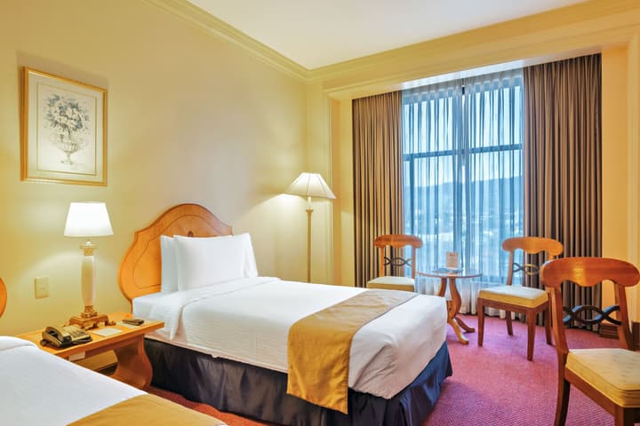 Waterfront Cebu City Hotel & Casino