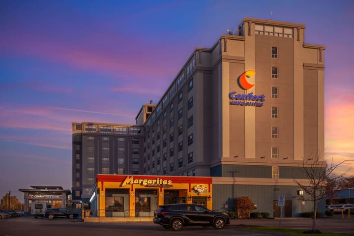 Comfort Inn & Suites Logan International Airport