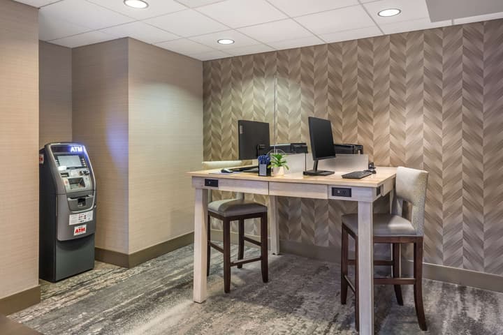 Comfort Inn & Suites Logan International Airport