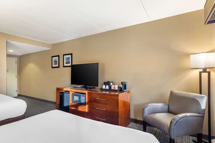 Comfort Inn & Suites Logan International Airport