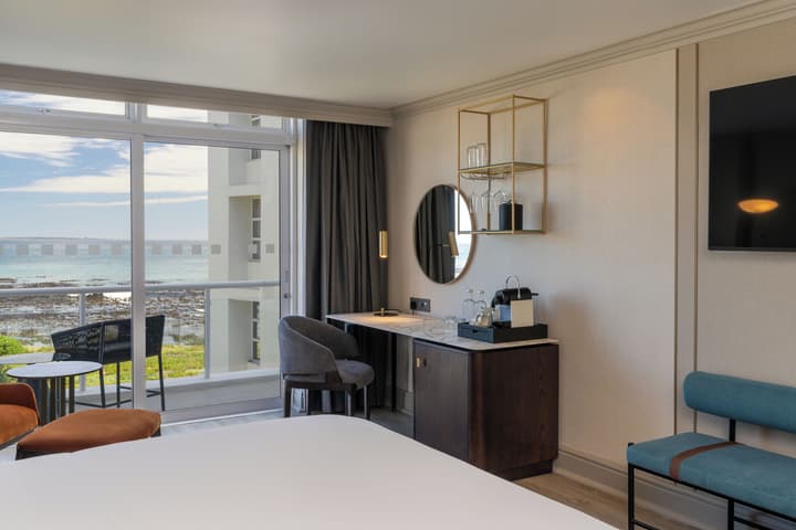 Radisson Collection Hotel, Waterfront Cape Town