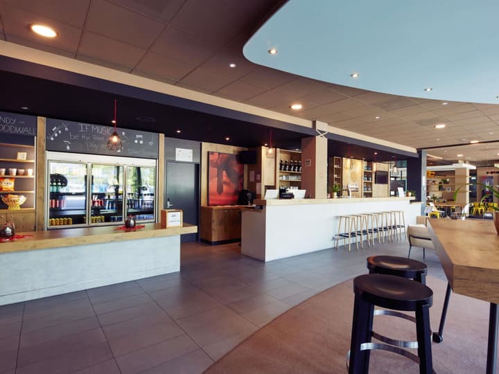 ibis Zurich Messe-Airport