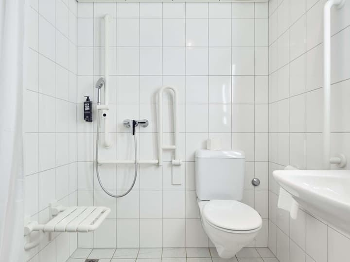 ibis Zurich Messe-Airport