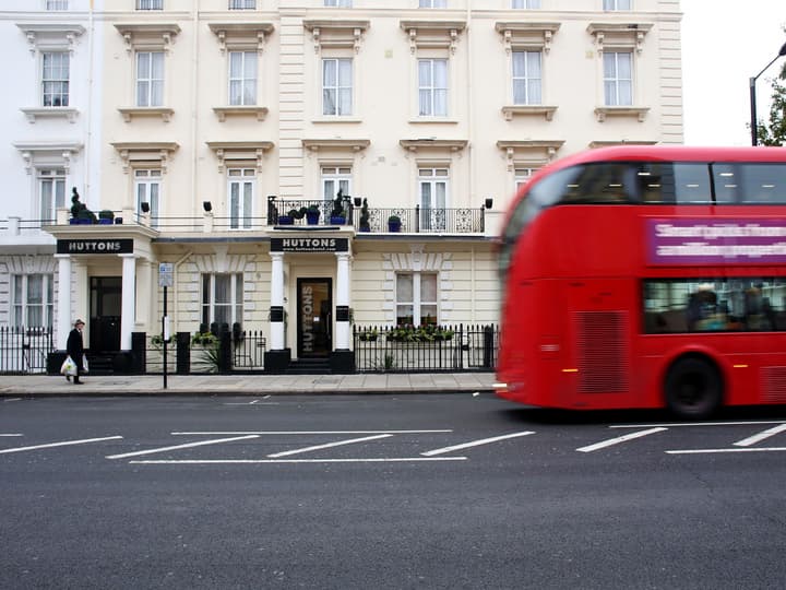 Huttons Hotel, Victoria London