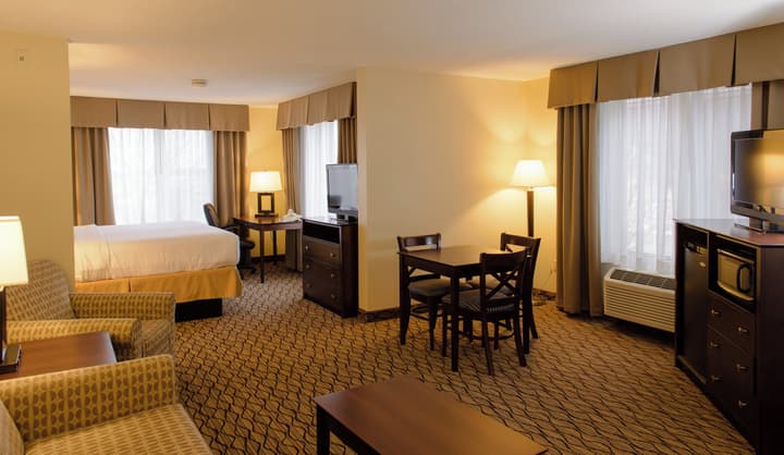 Holiday Inn Express & Suites Superior by IHG