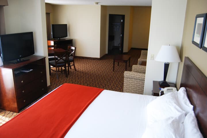 Holiday Inn Express & Suites Superior by IHG
