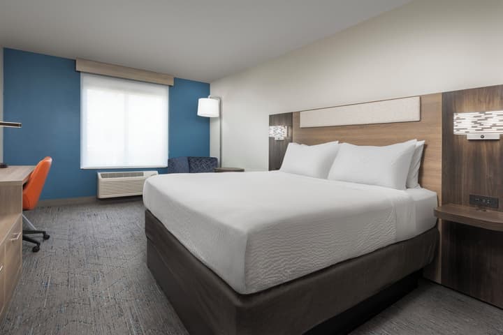 Holiday Inn Express & Suites Superior by IHG