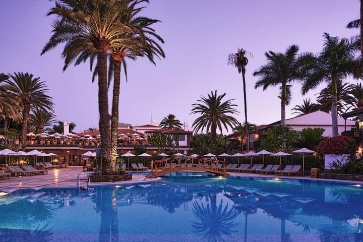 Seaside Grand Hotel Residencia