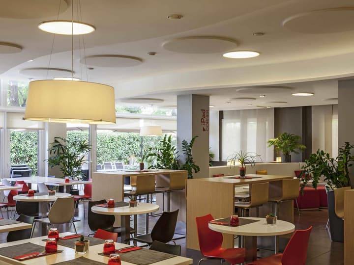 ibis Barcelona Cornella