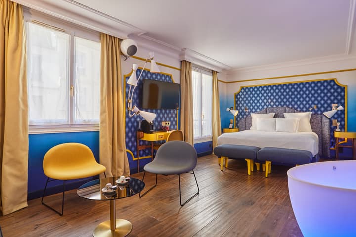 Idol Hotel