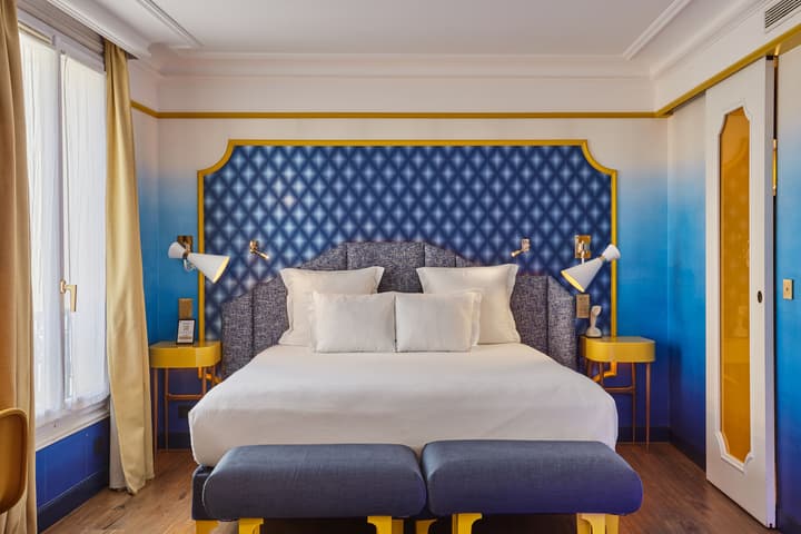 Idol Hotel