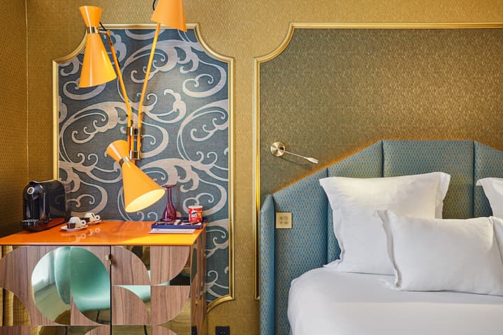 Idol Hotel