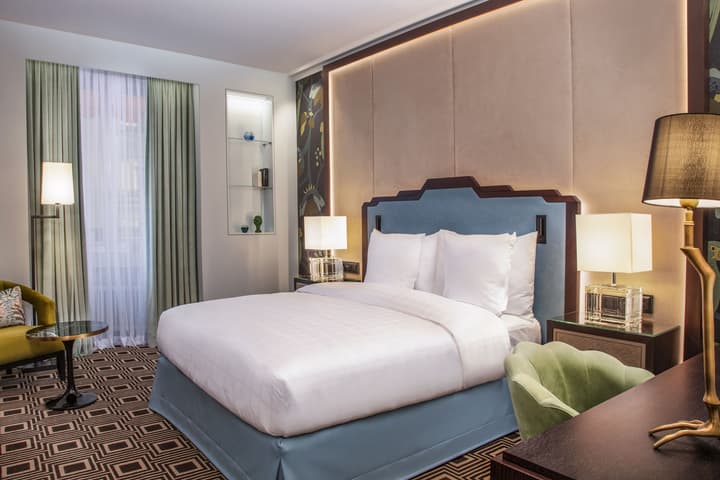 Hotel Bristol
